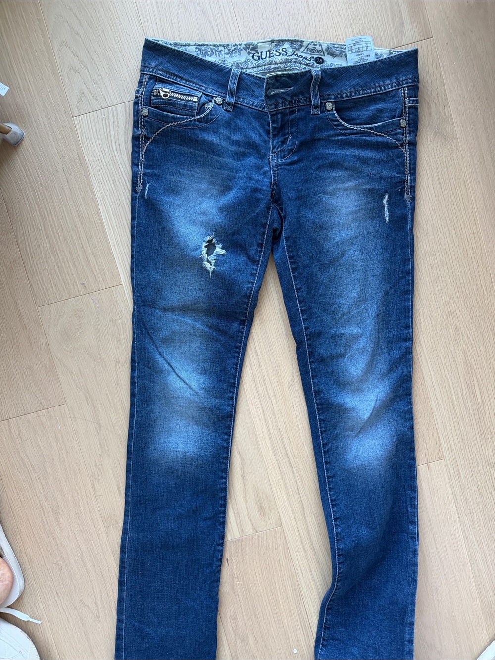 Guess Women's Indigo Ripped Skinny Jeans